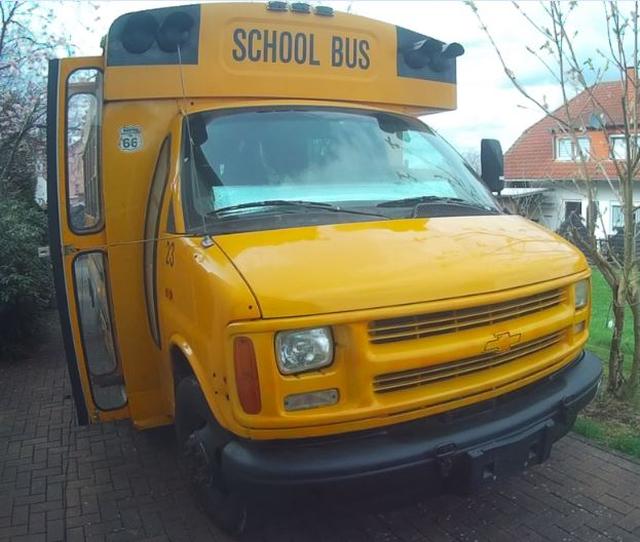 Amerikanischer Schulbus als Wohnmobil