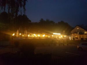 Biergarten abends
