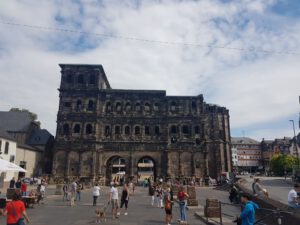 Van Life Trier Porta Nigra
